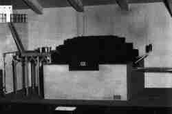 The first atomoc battery
