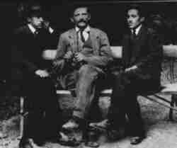 Ciganovic, Cabrinovic and Princip, the aggressors of Sarajevo, talked in a park