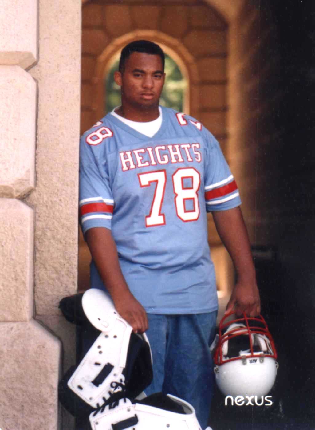 FORMER VARSITY STARTING D.TACKLE '00
