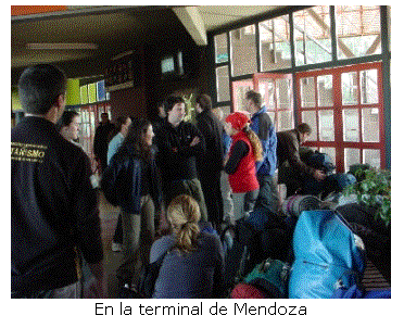 Cuadro de texto:  
En la terminal de Mendoza
