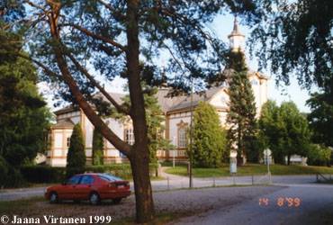 Akaan kirkko ja kirkkomuseo (27 kB)