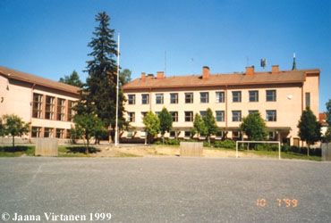 Keskustan koulu (24 kB)