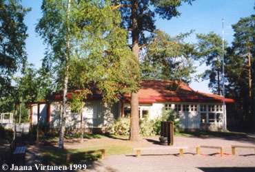 Ylp&ouml;npihan p&auml;iv&auml;koti (24 kB)