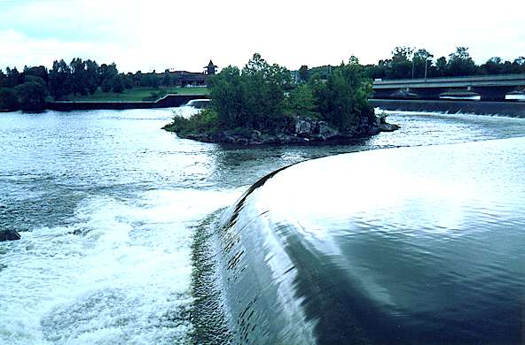 Wier on the Madawaska