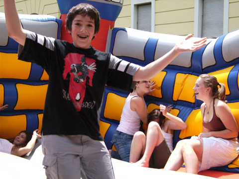 Die doofe H�pfburg - The silly bouncing castle ;D