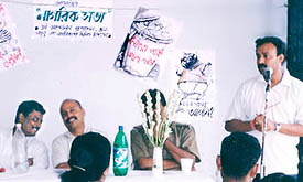 Councillors and police officers speak on 21st Apr '02    