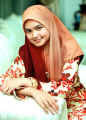 siti_jilbab.jpg (39968 bytes)