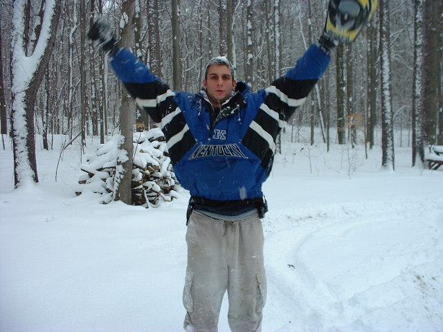 snow-ride3.JPG (99449 bytes)