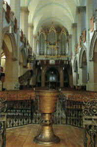 black church, brasov, romania.jpg (77727 bytes)