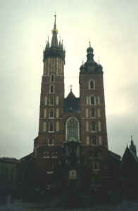 church in krakow.jpg (25672 bytes)