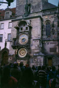 clock, town hall, prague.jpg (54059 bytes)