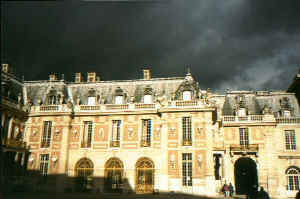 versailles, france.jpg (113820 bytes)