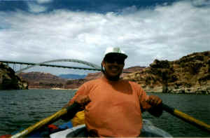lake powell - hite bridge.jpg (77520 bytes)