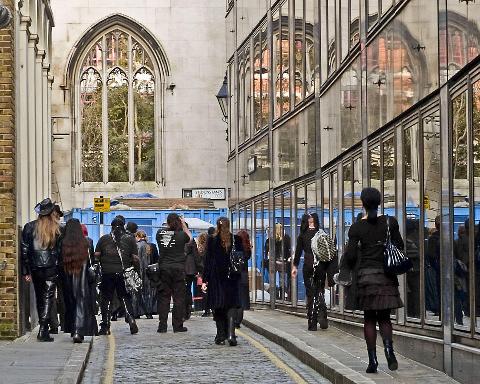 St Dunstan's Hill, courtesy of Louis
