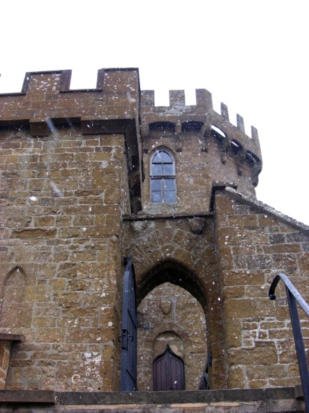 Castle Inn outside