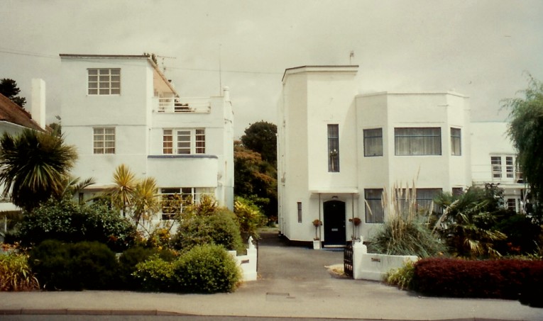 Sandbanks Road houses