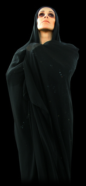 Diamanda Galas in mourning