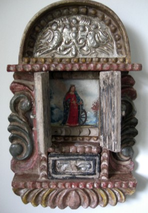 retablo with the doors open