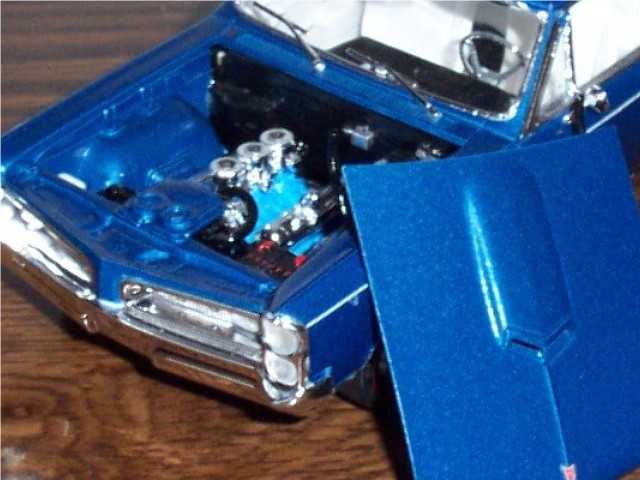 I love the Tri Power engine.