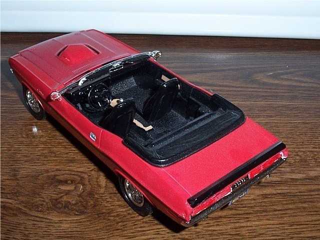 I put on the spoiler instead of the bumblebee stripe.