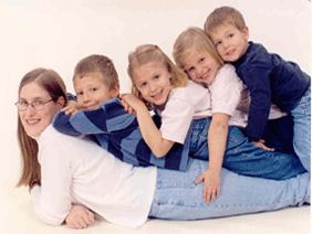 Amy and kids Dec 2003