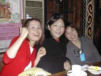 [Pic: Indonesian Lunch Girls]
