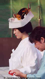 ceremony3.jpg (16472 bytes)