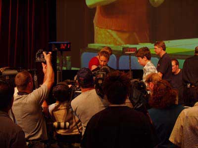Media frenzy at the 3x3x3 speedsolve final