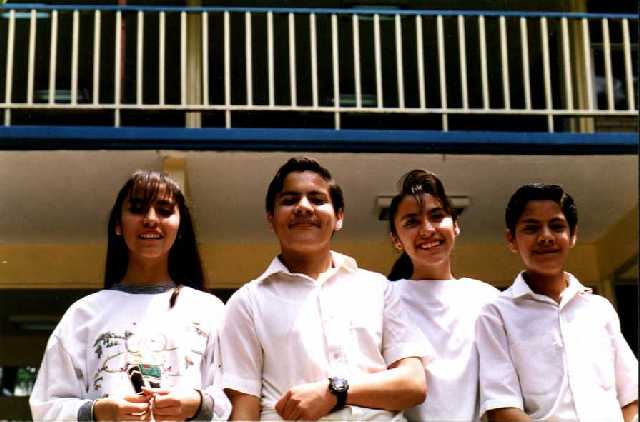 Berenice, Javier, Jazm�n y V�ctor