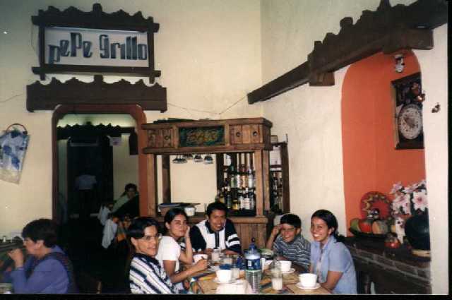 Javier, Erika, �lvaro, Dany y Karla... en Puebla