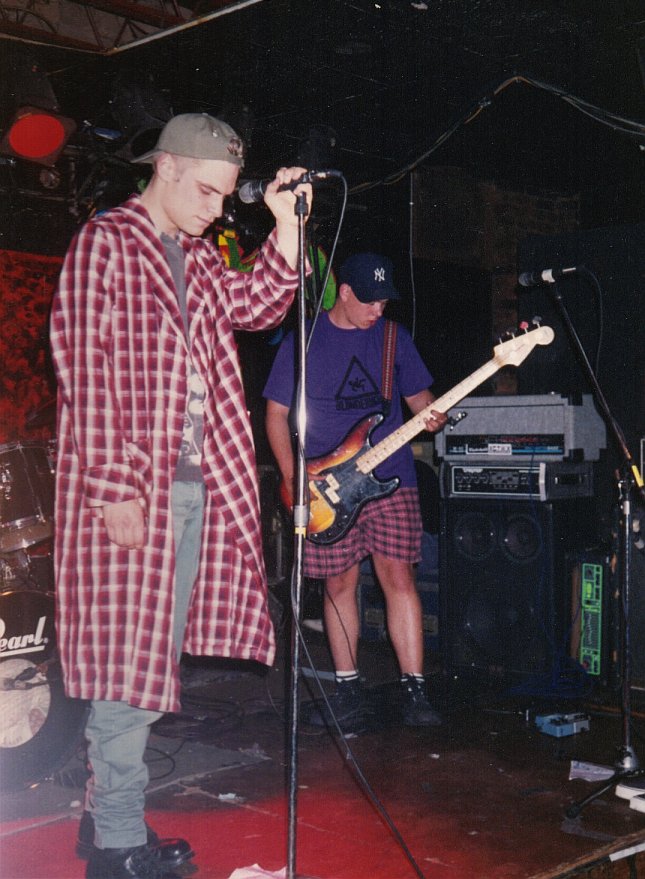 Live 3