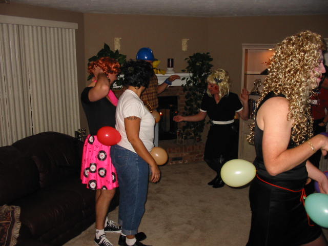 BALOON POPPING GAME STARTS