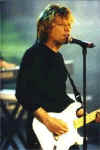 jbj live white guitar.jpg (10874 bytes)