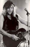 jbj bw guit live 3.jpg (72835 bytes)