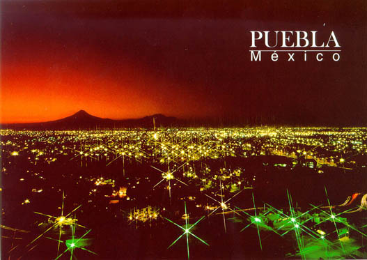 Vista nocturna de la Ciudad de Puebla
