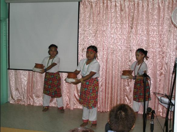 The Children performs a Traditional Filipino Dance