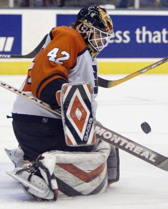 Esche will return to action Satruday against Boston after missing the past 10 games due to a MCL sprain