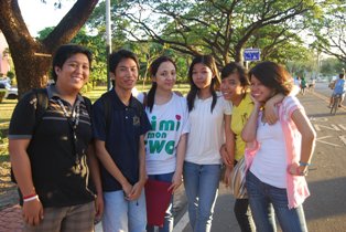 From left to right: Kram, Kelvin, Toni, Kris, Cake, and Ella