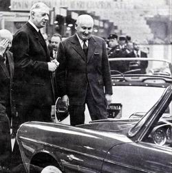Click Me! de GAULLE APPRECIATES THE APPIA CONVERTIBLE...