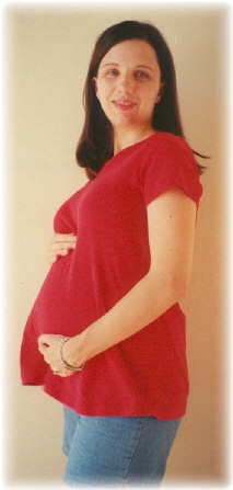 belly25wks5days.jpg (19746 bytes)