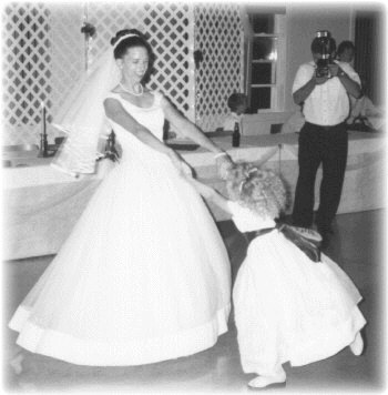 dancing21.JPG (25425 bytes)