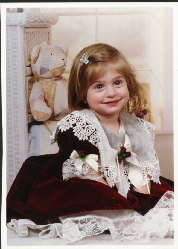 Casey the flowergirl - Isn't she cute!!