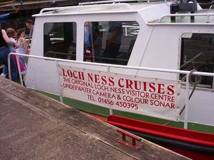 [Tour boat