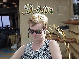 Dee wife of Tom