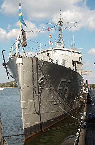 Kriegsschiff