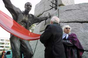 pomnik ofiar przesladowan politycznych