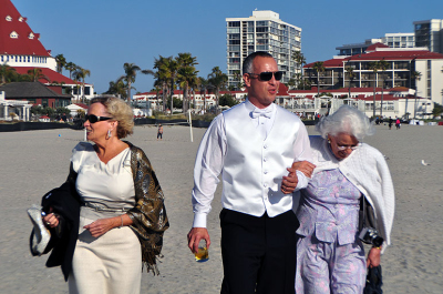 cer groom_mom2 nice_web