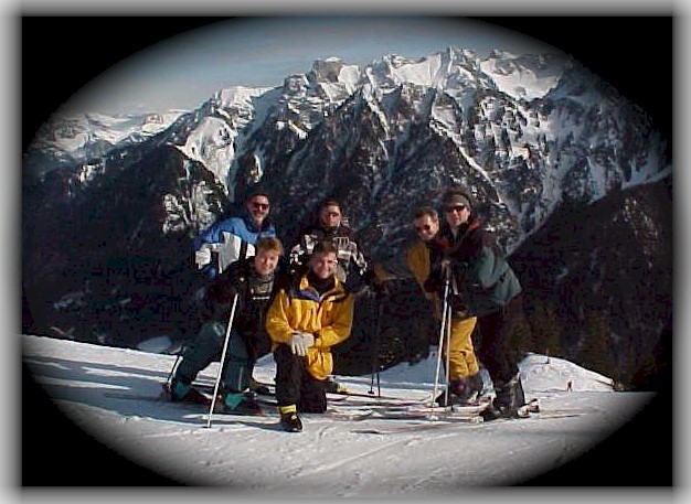 Group Photo.jpg (90893 bytes)