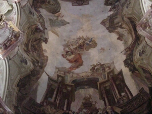 Inside Cathedral10.jpg (60281 bytes)