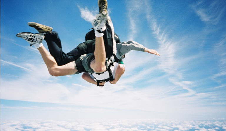 skydive_k.jpg 57.1K